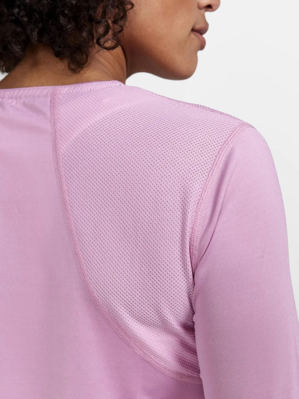 WOMEN'S ADV ESSENCE LONG SLEEVE TRAINING TEE