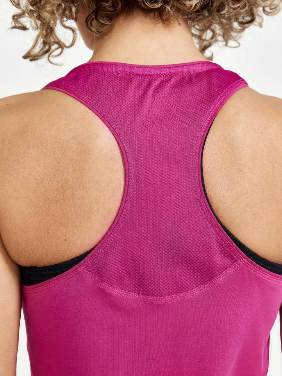 WOMEN'S ADV ESSENCE TRAINING SINGLET