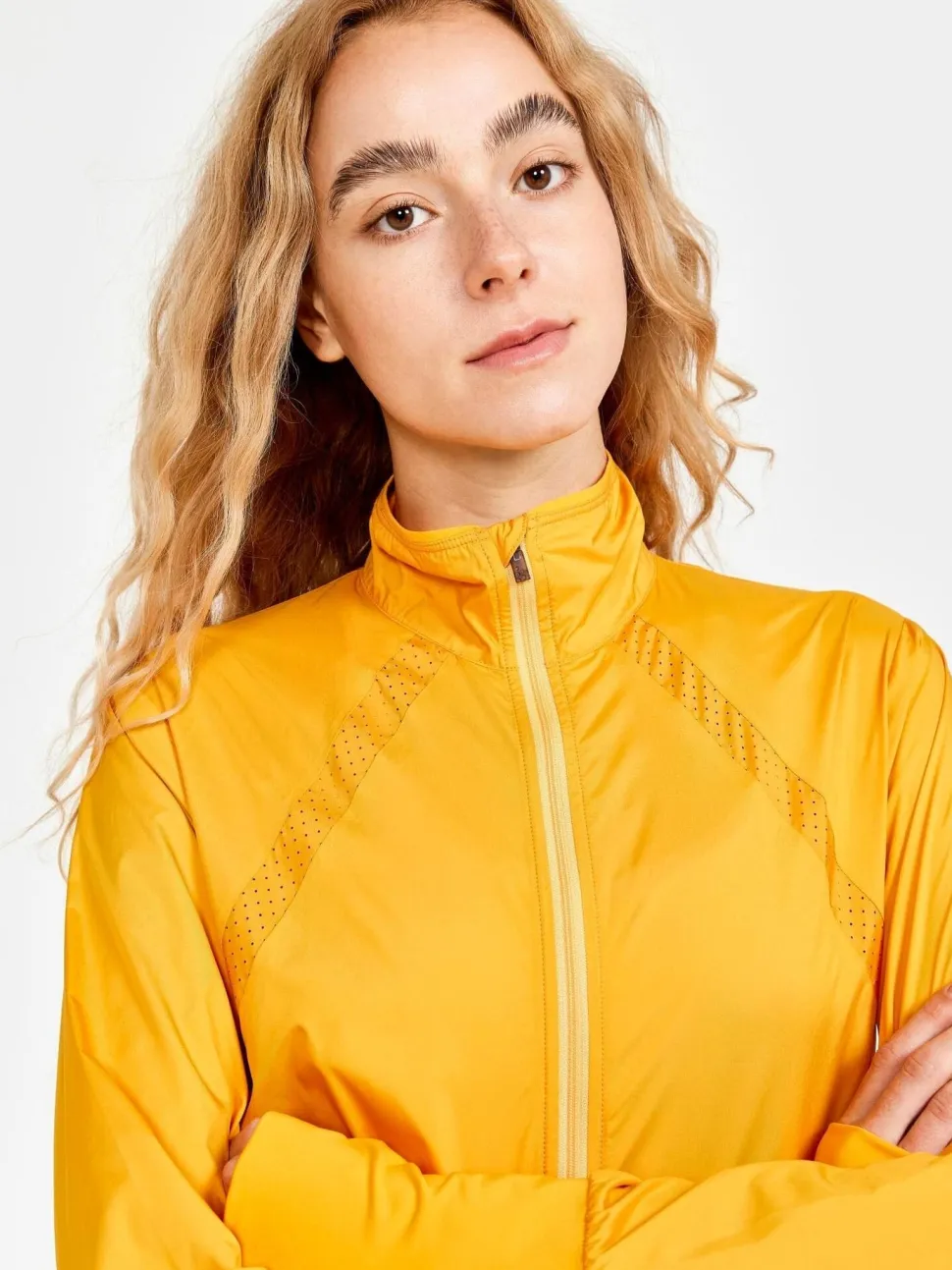 WOMEN'S ADV ESSENCE WIND JACKET - ROXO