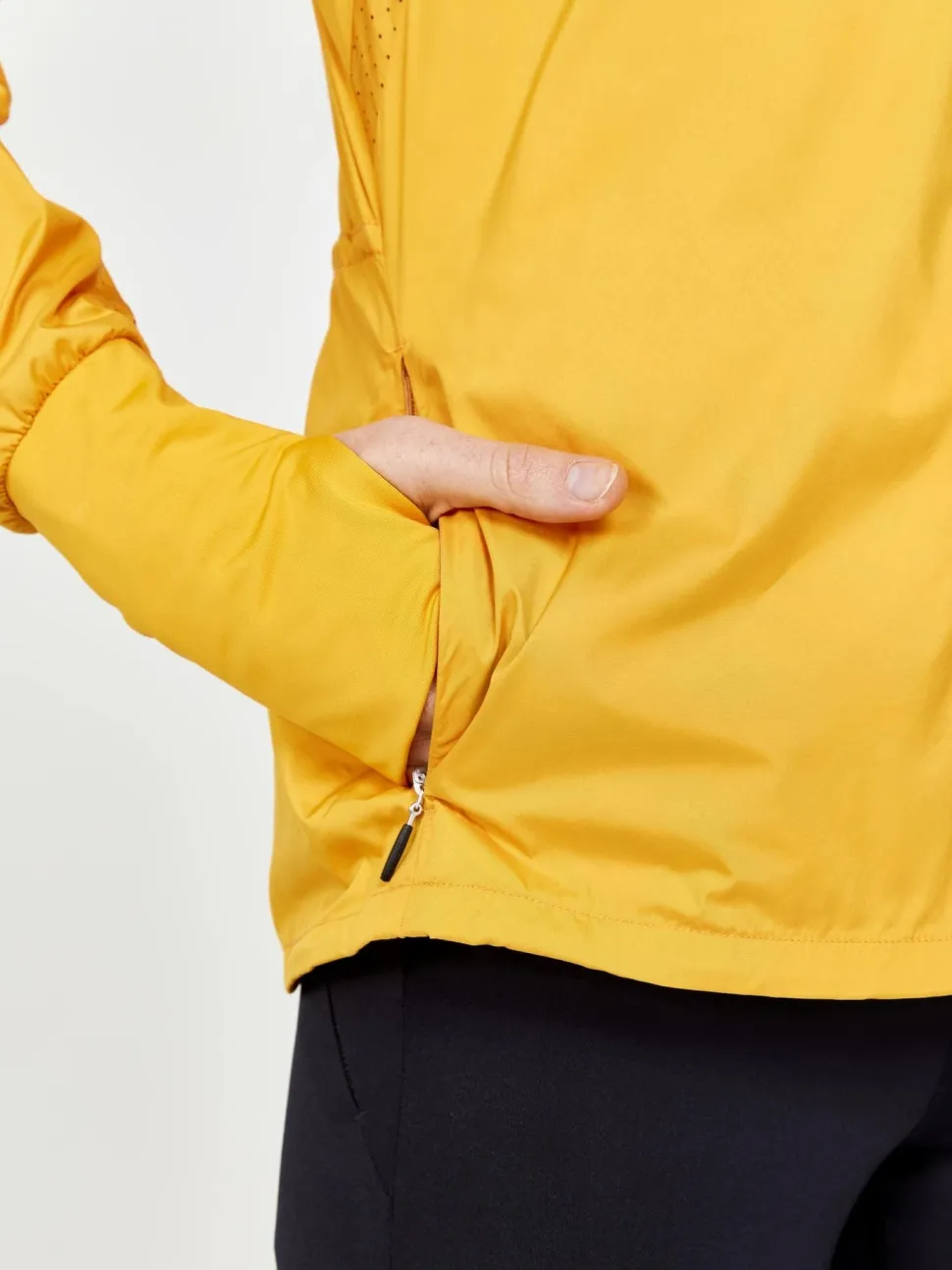 WOMEN'S ADV ESSENCE WIND JACKET - ROXO