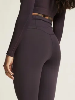 Women's Collective 7/8 Tights - DK PLUM